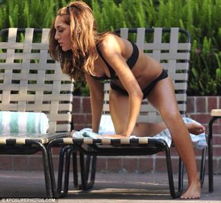 Farrah Laurel Abraham feet photo thumbnail