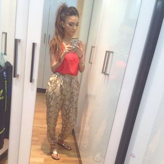 Faryal Makhdoom feet photo 14