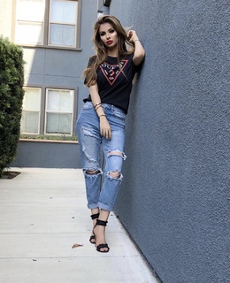Faryal Makhdoom feet photo 12