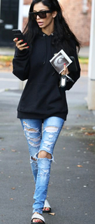Faryal Makhdoom feet photo 9