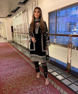 Faryal Makhdoom feet photo 4