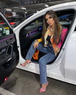 Faryal Makhdoom feet photo 19