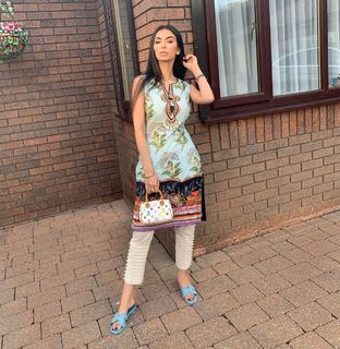 Faryal Makhdoom feet photo 12