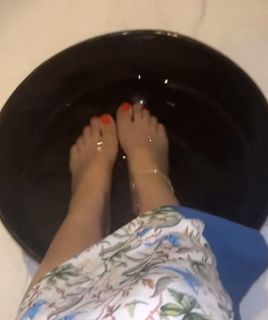 Faryal Makhdoom feet photo 6