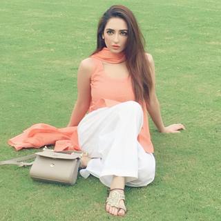 Fatima Kasuri feet photo 12