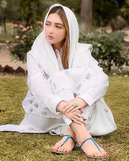 Fatima Kasuri feet photo 7