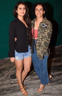 Fatima Sana Shaikh feet photo thumbnail