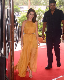 Fatima Sana Shaikh feet photo thumbnail