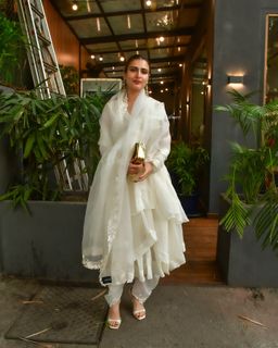 Fatima Sana Shaikh feet photo thumbnail