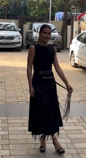 Fatima Sana Shaikh feet photo thumbnail