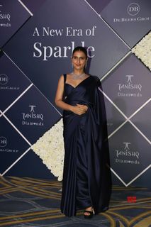 Fatima Sana Shaikh feet photo thumbnail