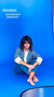 Faustine Bollaert feet photo thumbnail