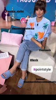 Faustine Bollaert feet photo thumbnail