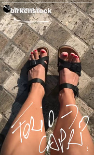 Fauve Hautot feet photo 10