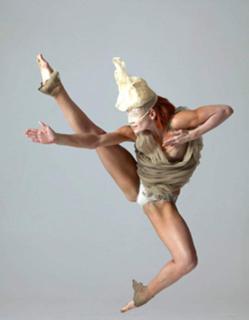 Fauve Hautot feet photo 9