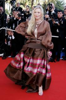 Faye Dunaway feet photo thumbnail