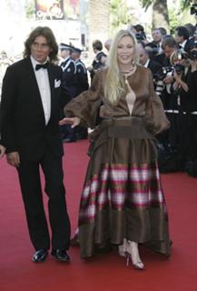 Faye Dunaway feet photo thumbnail