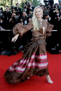 Faye Dunaway feet photo thumbnail