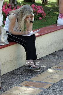 Faye Dunaway feet photo thumbnail