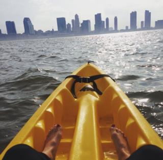 Faye Marsay feet photo thumbnail