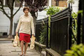 Faye Marsay feet photo thumbnail