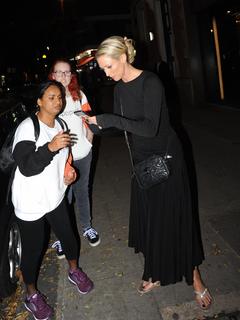 Faye Tozer feet photo 1
