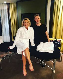 Faye Tozer feet photo 15