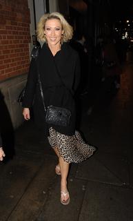 Faye Tozer feet photo 13
