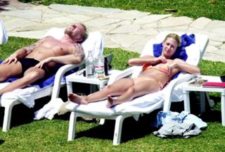 Faye Tozer feet photo 1