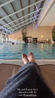 Faye Tozer feet photo 4
