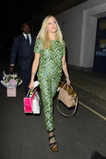 Fearne Cotton feet photo thumbnail