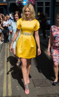 Fearne Cotton feet photo thumbnail