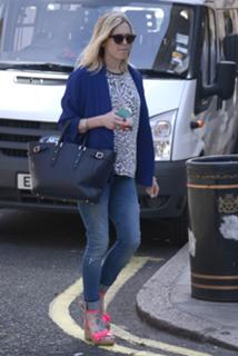 Fearne Cotton feet photo thumbnail