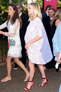 Fearne Cotton feet photo thumbnail