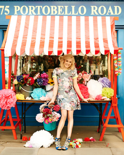 Fearne Cotton feet photo thumbnail