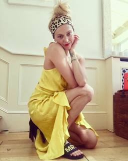 Fearne Cotton feet photo thumbnail