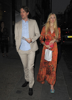 Fearne Cotton feet photo thumbnail