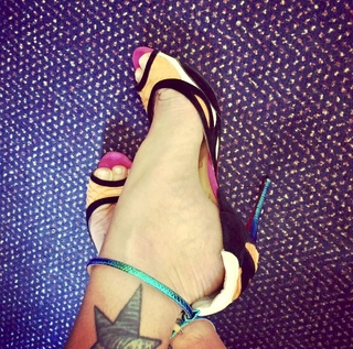 Fearne Cotton feet photo thumbnail
