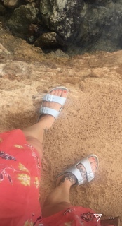 Fearne Cotton feet photo thumbnail