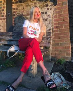Fearne Cotton feet photo thumbnail