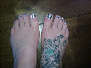 Fearne Cotton feet photo thumbnail