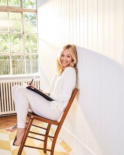 Fearne Cotton feet photo thumbnail