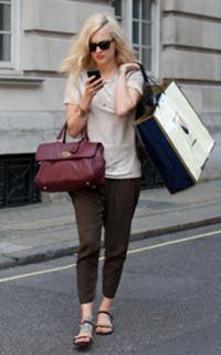 Fearne Cotton feet photo thumbnail