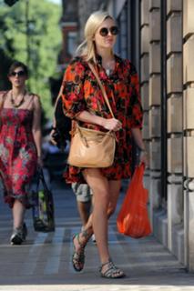 Fearne Cotton feet photo thumbnail