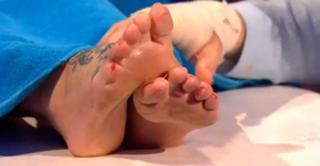 Fearne Cotton feet photo thumbnail