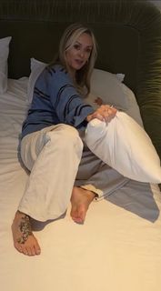 Fearne Cotton feet photo 11