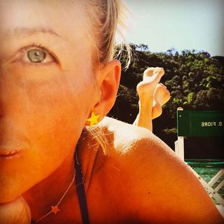 Federica Fontana feet photo thumbnail