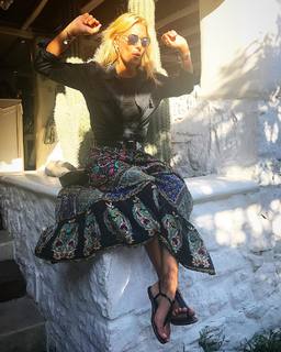 Federica Fontana feet photo thumbnail