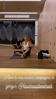 Federica Fontana feet photo thumbnail