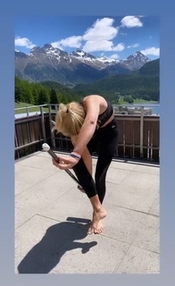 Federica Fontana feet photo thumbnail